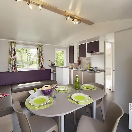 La Sousta**** Campsite Remoulins