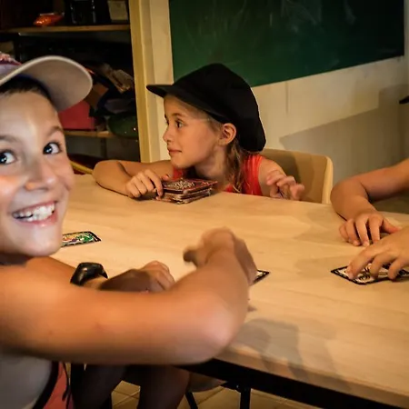 La Sousta**** Campingplatz Remoulins