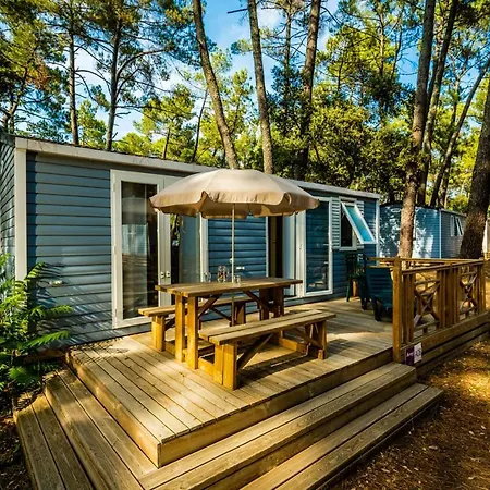 La Sousta**** Campsite Remoulins