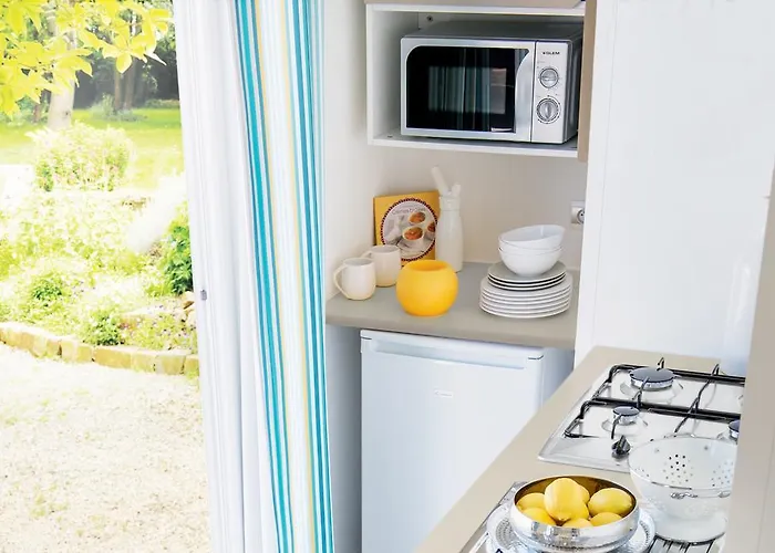 La Sousta**** Кемпинг Ремулен